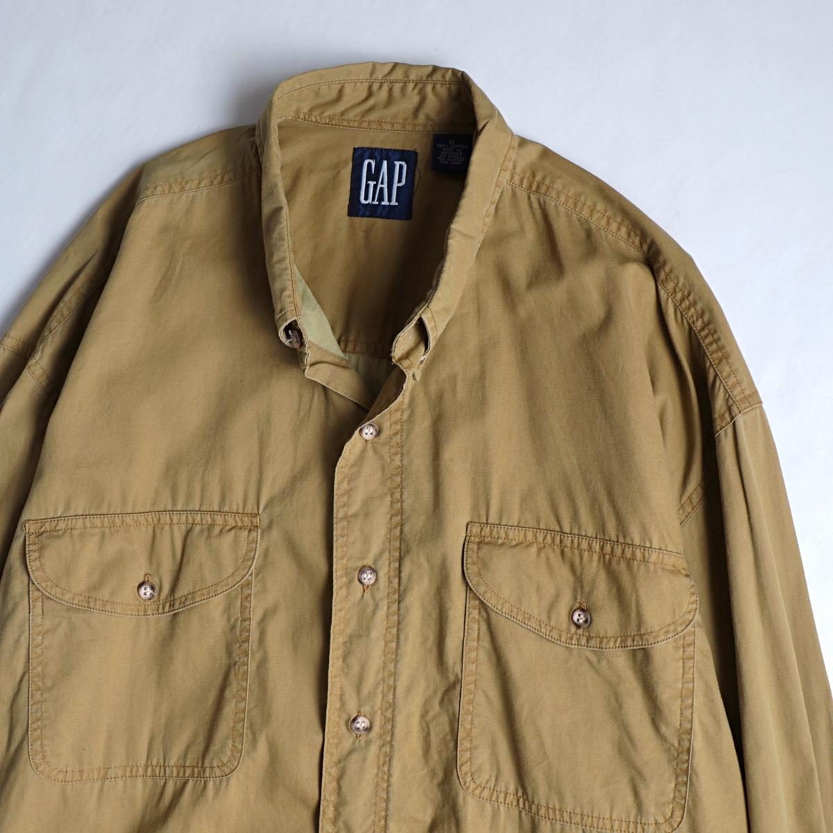 old gap シャツ