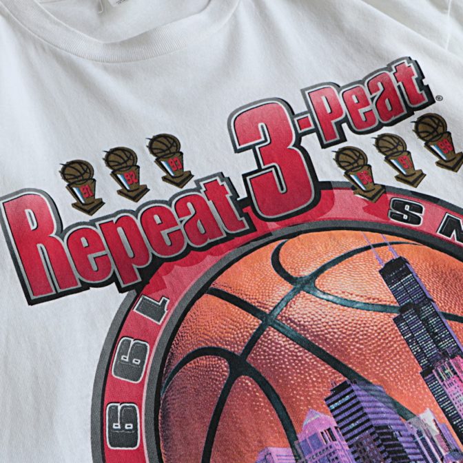 starter製 ” Repeat 3-peat ” NBA シカゴブルズ ジョーダン Tシャツ 古着 used – khaki select  clothing｜古着 通販