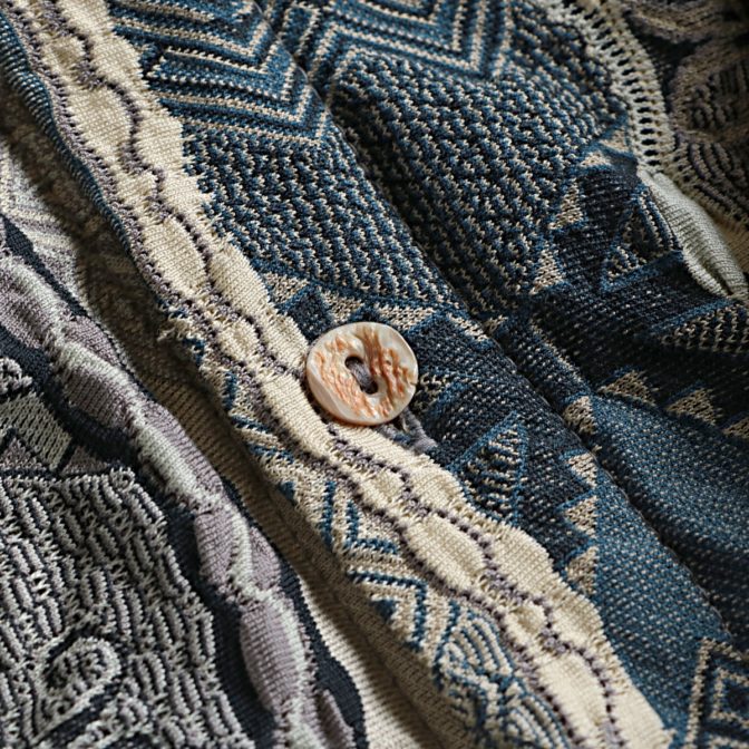 クージー 総柄 ３D ニット シャツ