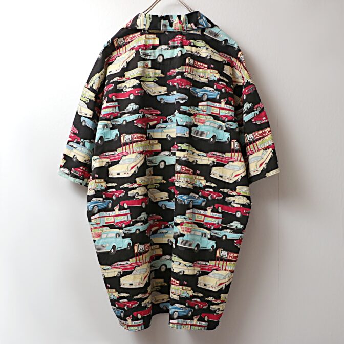 総柄 アロハシャツ 古着 車