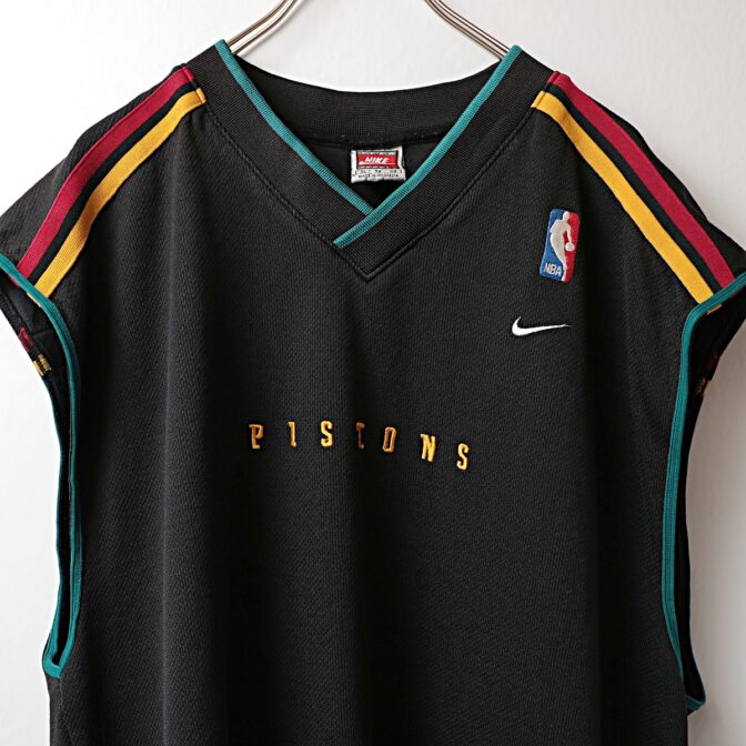 ナイキ タンクトップ ピストンズ 古着