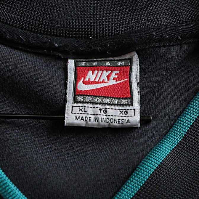 ナイキ タンクトップ ピストンズ 古着