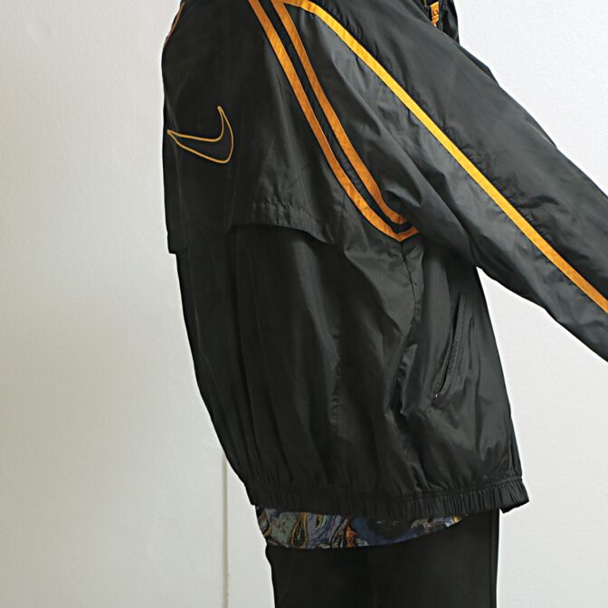 90s ナイキ ナイロン ジャケット 黒 黄
