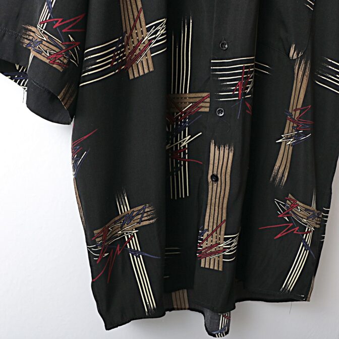 柄 半袖 シャツ デザイン