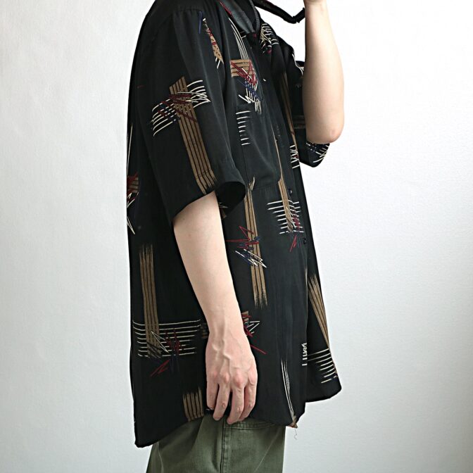 柄 半袖 シャツ デザイン